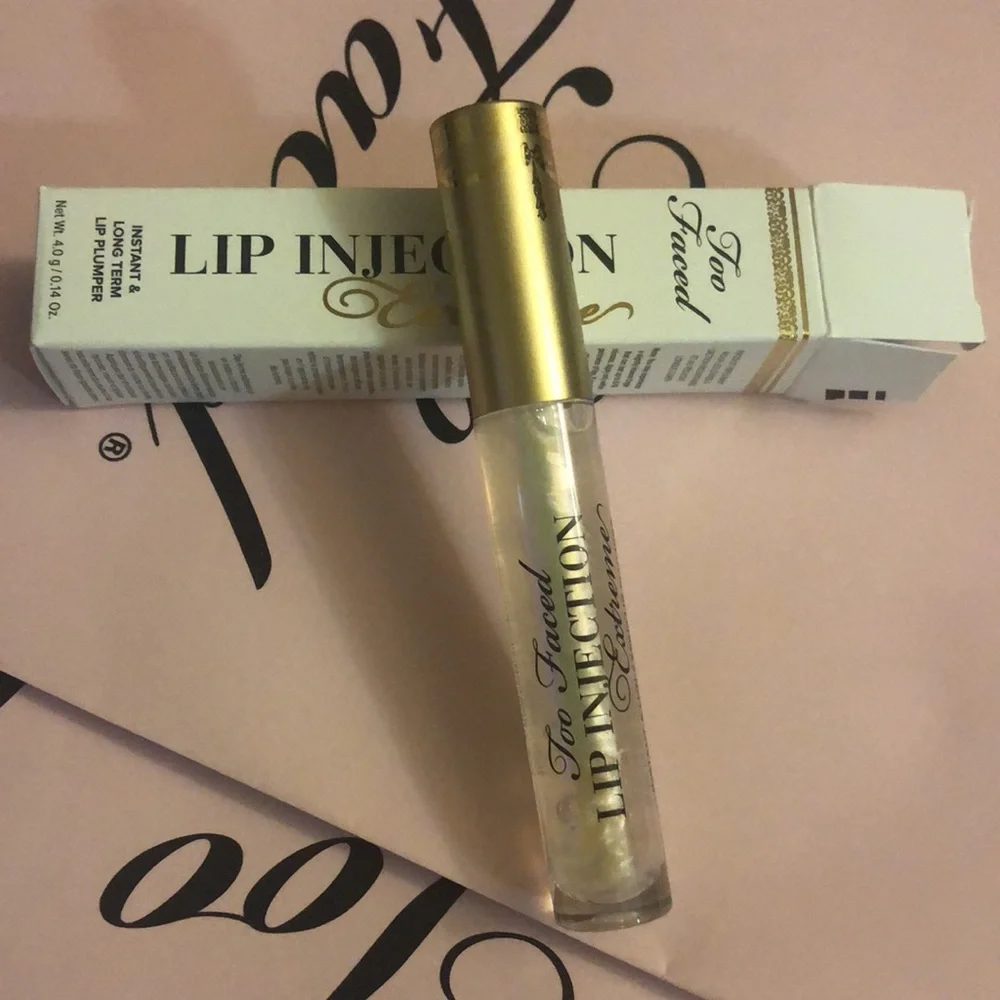Too Faced Lip Injection Extreme Lip Plumper. Clear